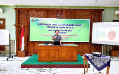 Kegiatan pembinaan profesionalitas dan spiritualitas Guru Agama Katolik SMA se-Kota Semarang