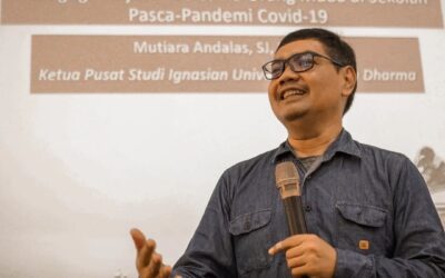 Perayaan Hari Guru dengan Refleksi Karya Bersama Pater Mutiara Andalas, SJ, SS, STD