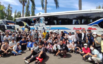 Dari Makam Soegijapranata ke Stasiun Tanggung: Field Trip Sejarah Minat Kelas XII IPS 2023
