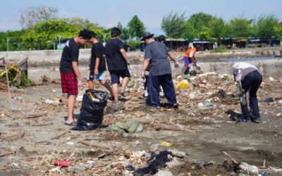 “Cleaning Maron Beach”: Proyek Aksi Nyata Kelas Bahasa Inggris Tingkat Lanjut (BITL) Semester II Tahun 2024