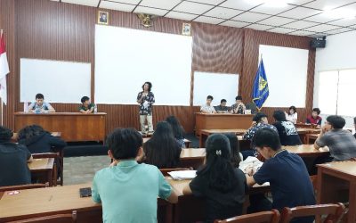 Pembelajaran Bahasa Inggris Lintas Minat Kelas XII (Materi Debat)